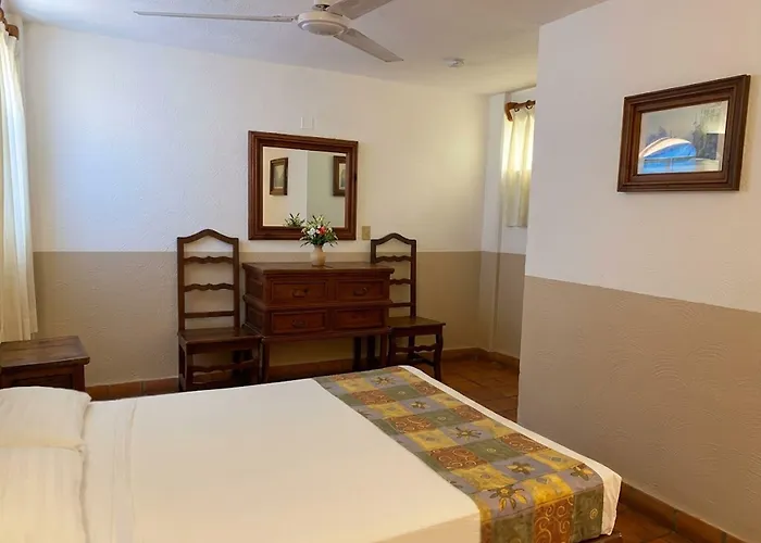 Hux Express-Huatulco
